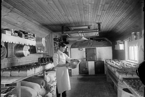 Knotts Bakery photo 1